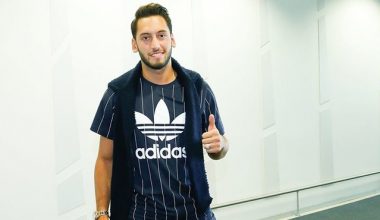 Hakan Çalhanoğlu Resmen Milan’da!