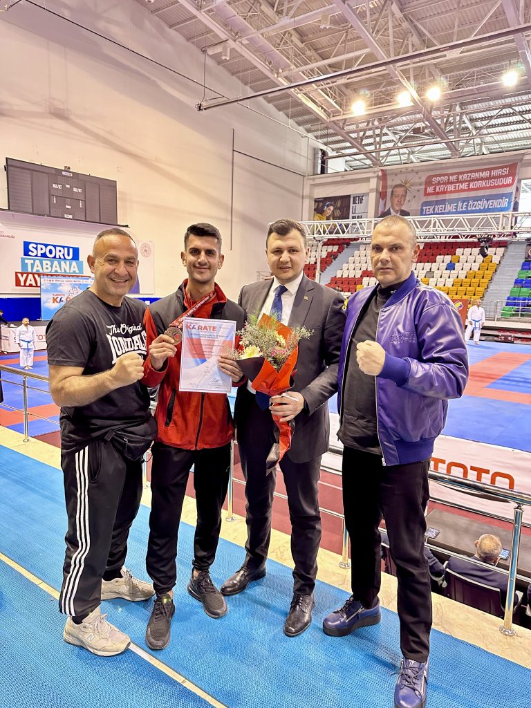 Ankara’da bulunan prestijli Taha Akgül Spor Salonu, Kerim Yazıharman ve İbrahim Murat Gündüz’ün nezaket ziyaretine ev sahipliği yaptı